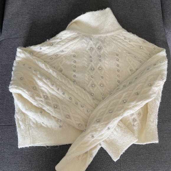 Rhinestone cropped sweater - Picture 5 of 6